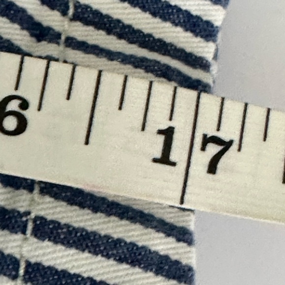 Maurice’s sz 12 skirt that measures 17” long Described as a railroad stripe - Picture 7 of 13